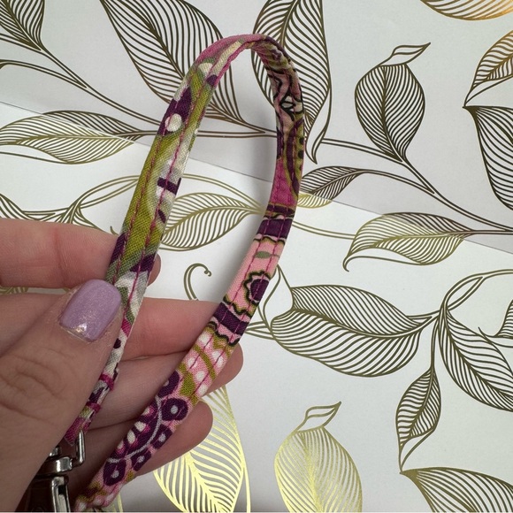 Vera Bradley Pink Floral Women's Wristlet - Picture 2 of 13